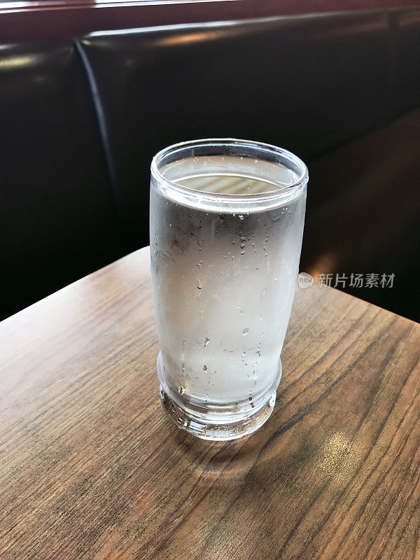 一杯水