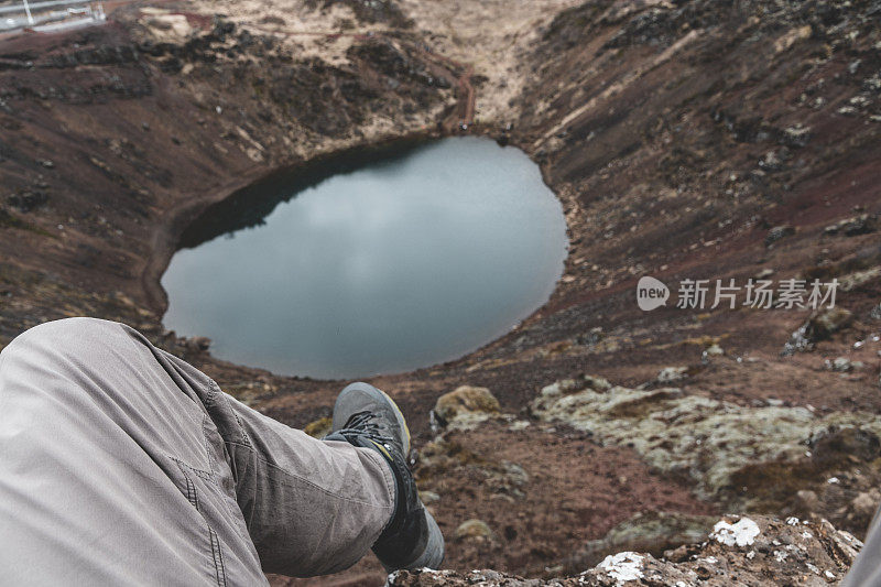 克里德火山口上的人