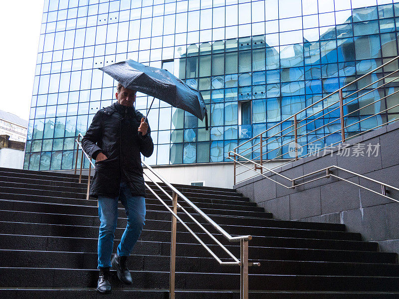 城市里的雨