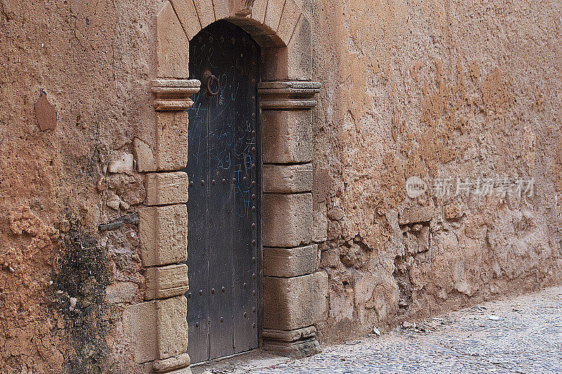 通往摩洛哥切拉的一栋建筑的门口