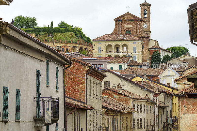 卡利亚诺，意大利蒙费拉托的历史小镇