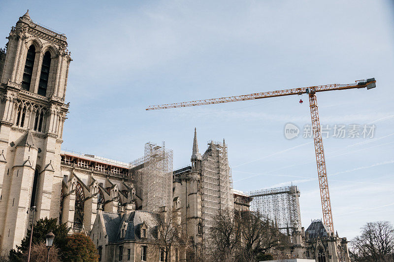 巴黎圣母院的建筑起重机