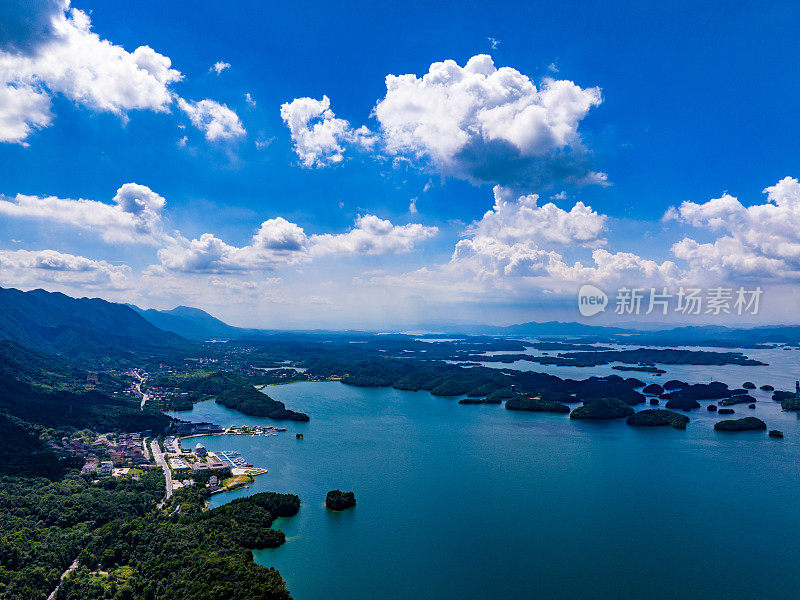 蓝天白云，千岛湖风光航拍