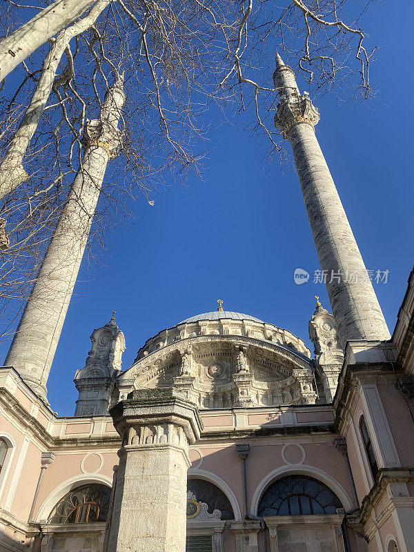 Dolmabahce宫;宫;Dolmabahce;Kuleli;库勒里军事学校;伊斯坦布尔海峡;伊斯坦布尔海峡;