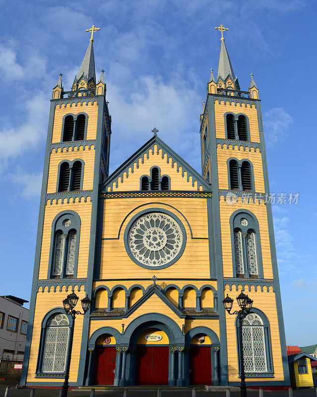 圣彼得和保罗大教堂-木制建筑，完成于1887年，帕拉马里博，苏里南