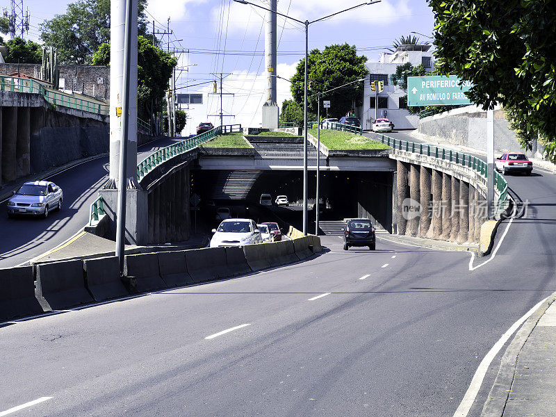 高速公路基础设施