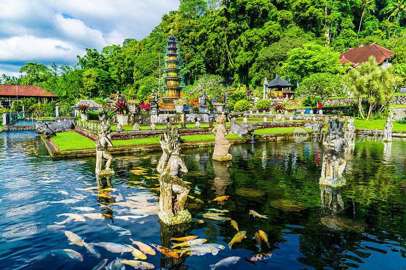 巴厘岛得拉甘水宫花园