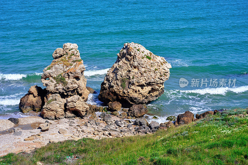 悬崖，海岸，蓝色的亚速海，克里米亚