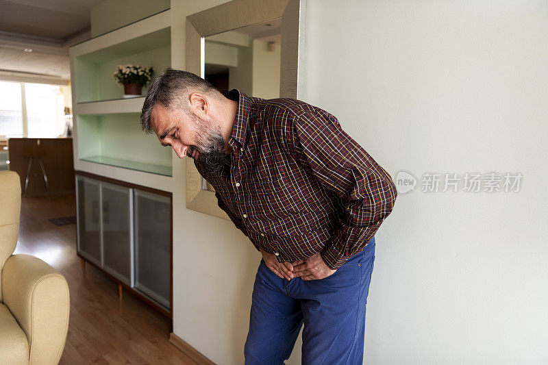 前列腺发炎，早泄，勃起问题，膀胱。男性保健和前列腺老年男性健康问题的福祉概念