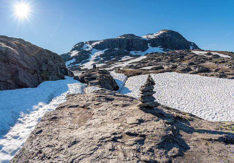 Trolltunga、歌、挪威