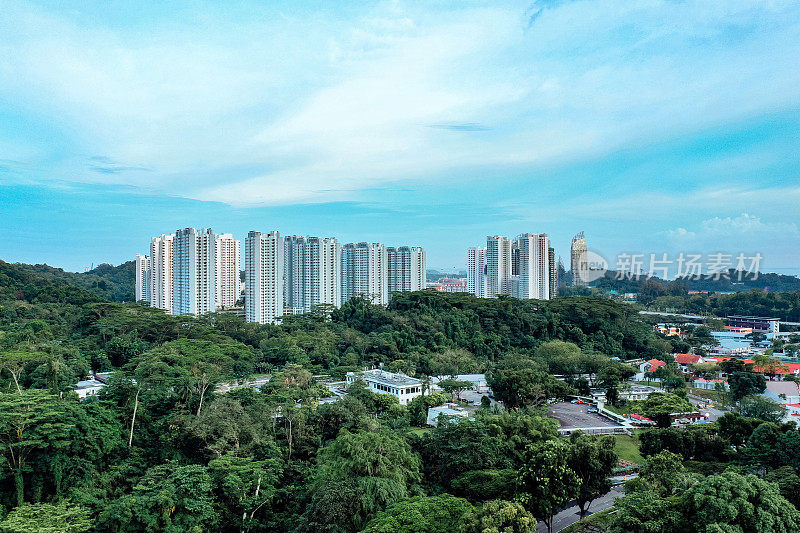 被热带雨林包围的新加坡智能家居