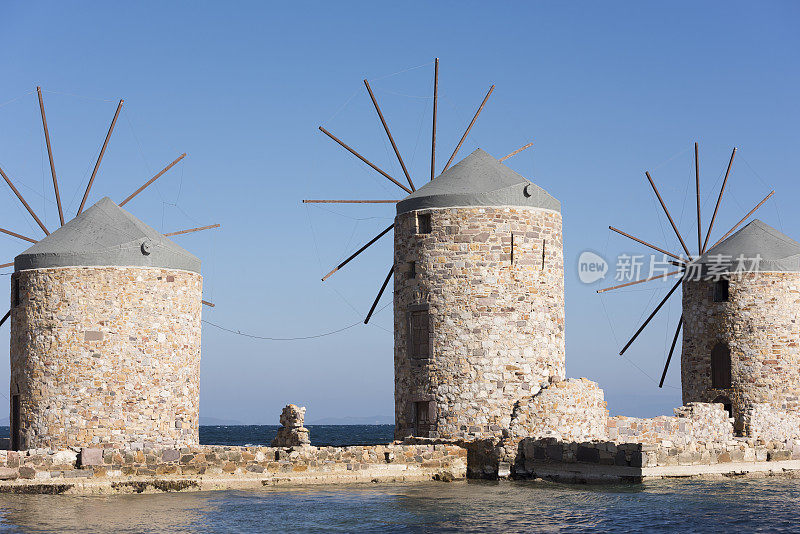 希腊希奥斯岛上的风车