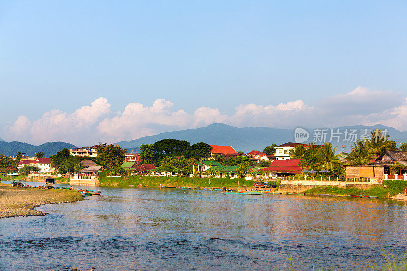 万荣和南宋河，老挝