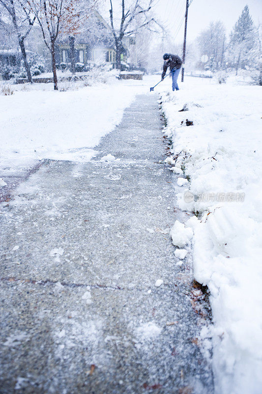 铲雪