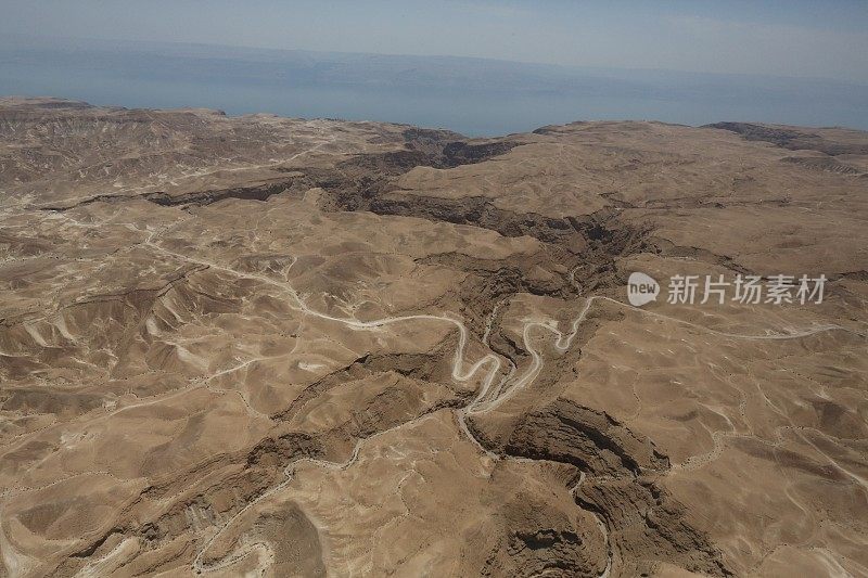 鸟瞰图沙漠死海在遥远的以色列