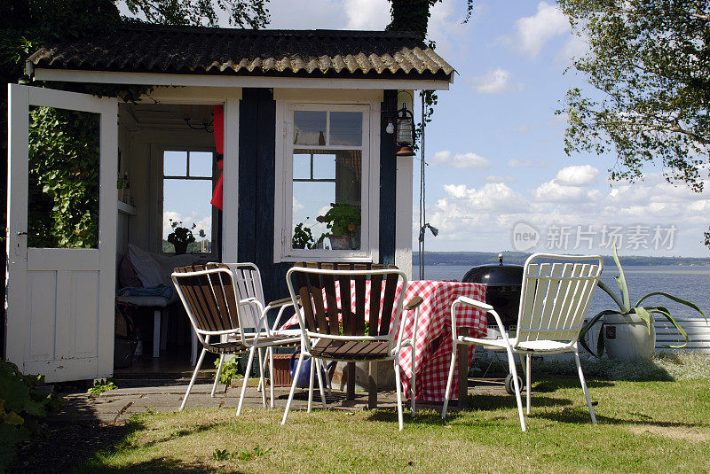 丹麦花园中的凉亭，情欲的小屋