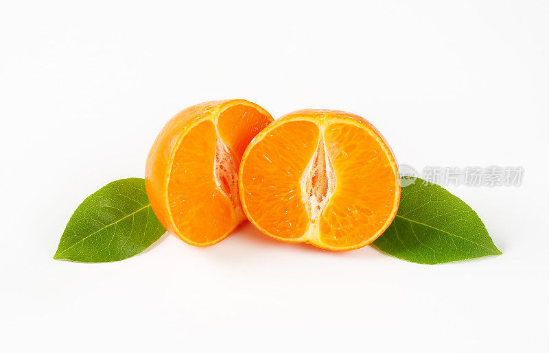 减半新鲜橘子