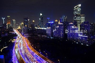 上海天际线和延安高架路的夜晚，中国