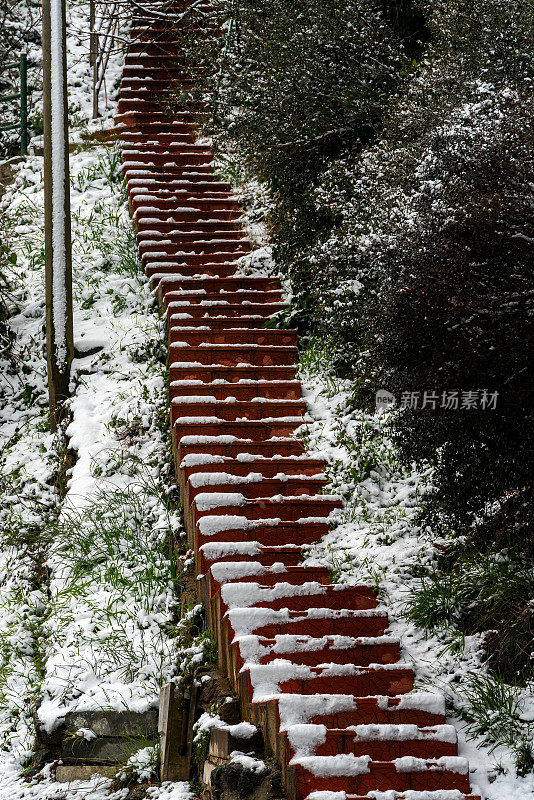 伊斯坦布尔冬季的楼梯