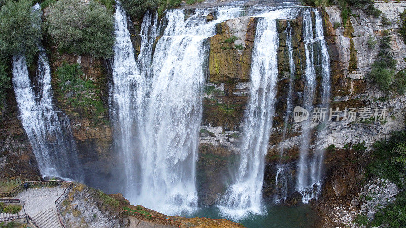 托托姆瀑布，土耳其埃尔祖鲁姆市