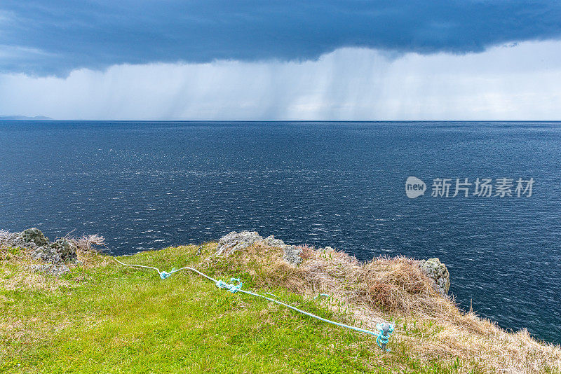 低头，保姆洞和睡眠湾小径，乌鸦头，Twillingate，加拿大