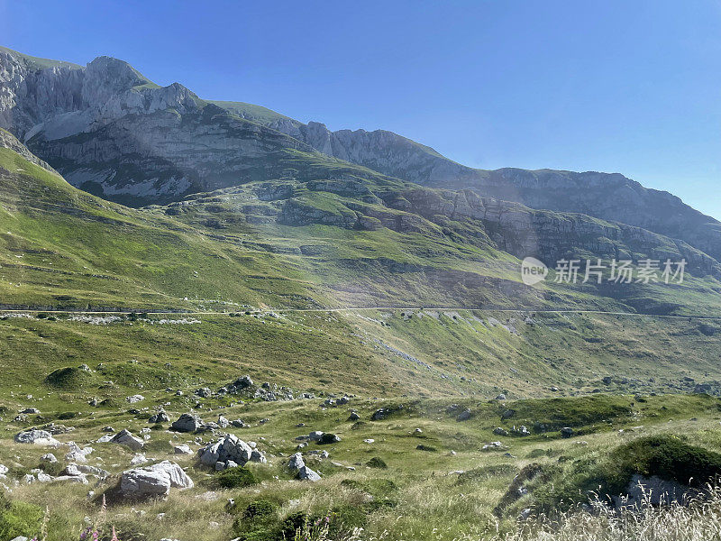 黑山的杜米托山脉景观