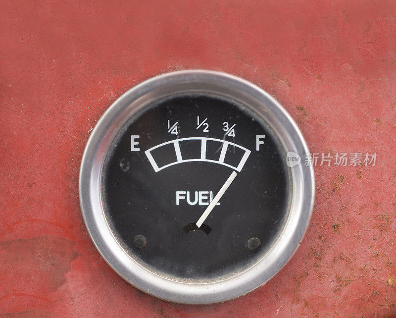 老式汽车燃料表