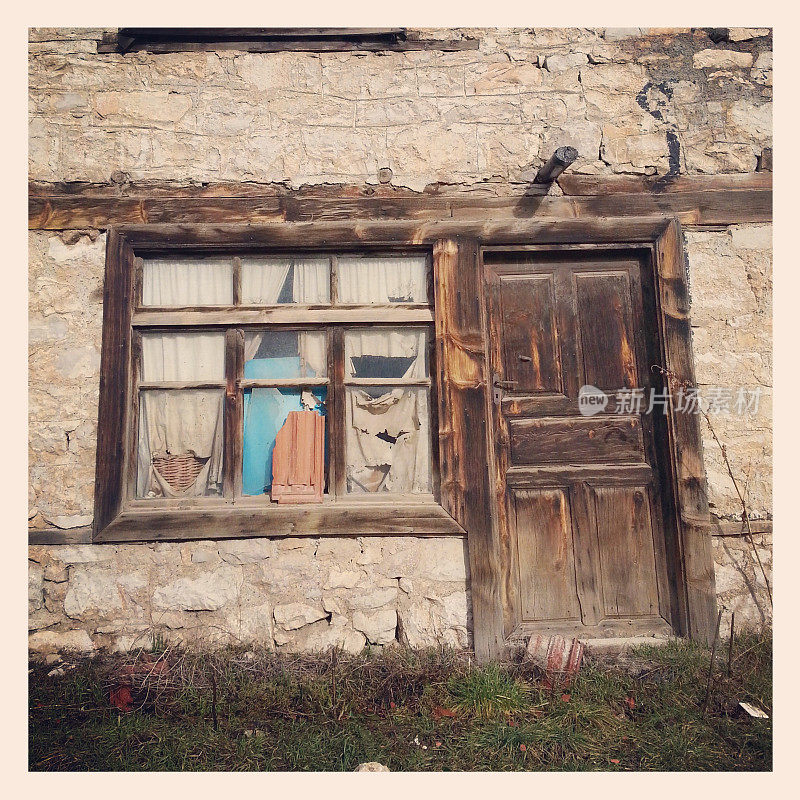 旧木门和窗户