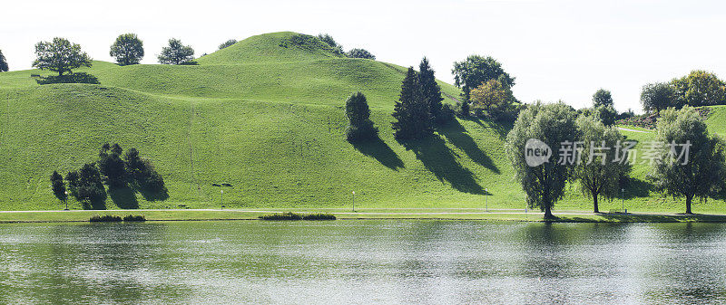 奥林匹克公园湖和山