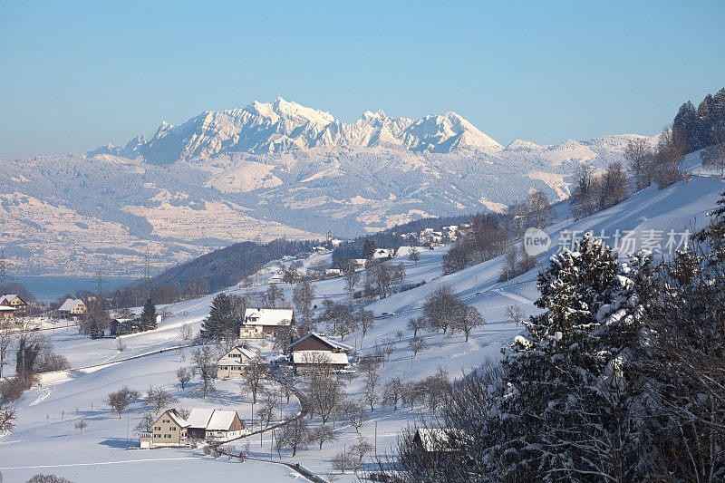 冬天的景色,年代?ntis Massif，从苏黎世湖俯瞰