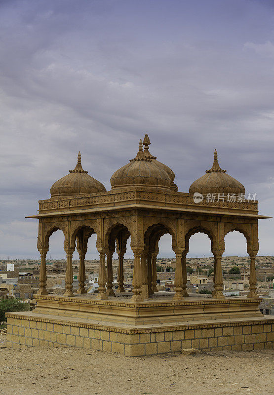 印度拉贾斯坦邦，贾伊萨默，巴拉巴格的纪念碑