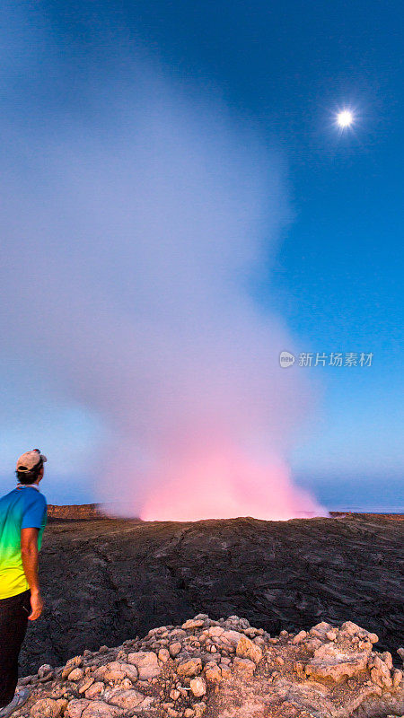 埃塞俄比亚达纳基尔洼地埃尔塔阿勒火山喷发。