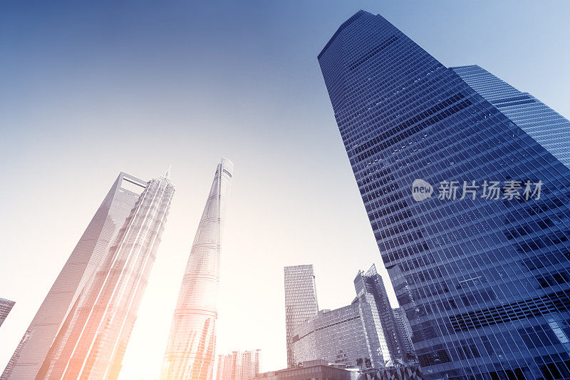 上海环球金融中心位于陆家嘴集团