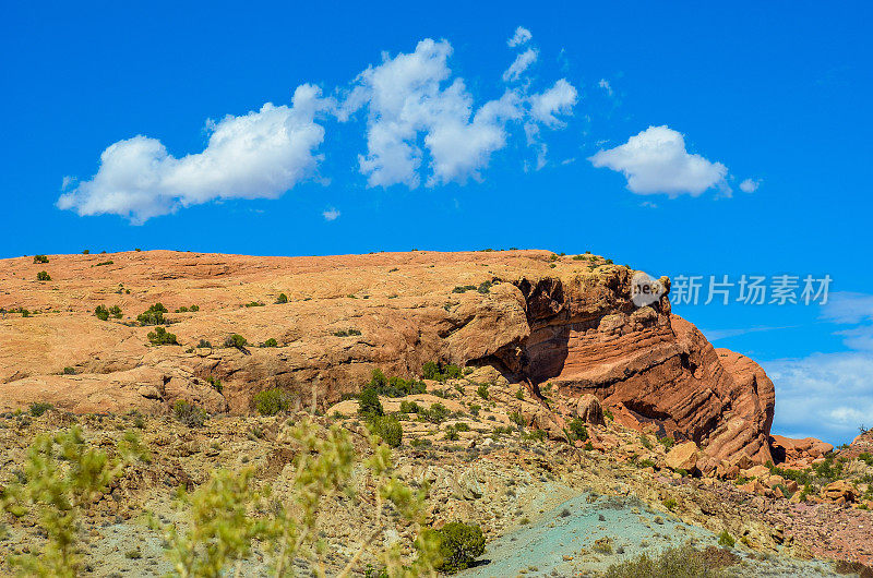 拱门国家公园高耸的岩层