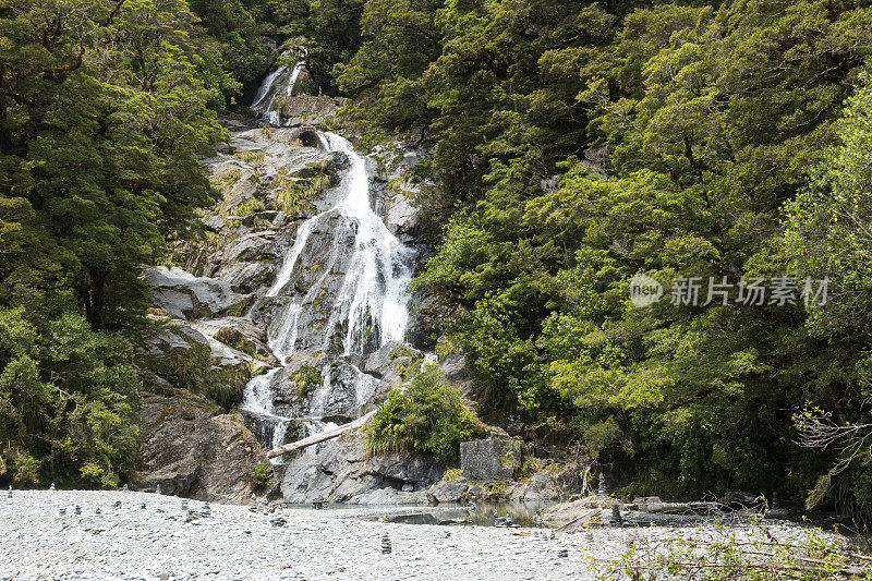 梦想山国家公园的扇尾瀑布