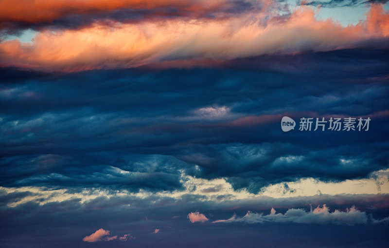 晚上cloudscape