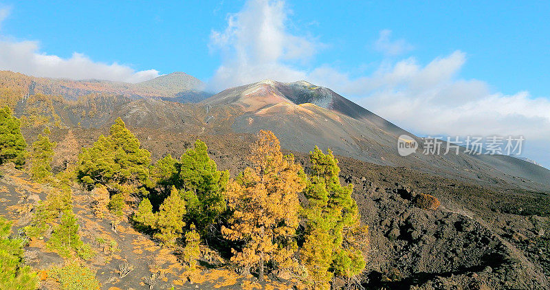 康伯雷维哈火山正式喷发7个月后的“塔乔盖特火山”鸟瞰图