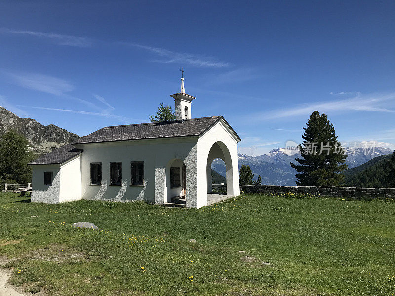 瑞士-瓦莱州-南达兹-西维兹-克鲁森湖-教堂
