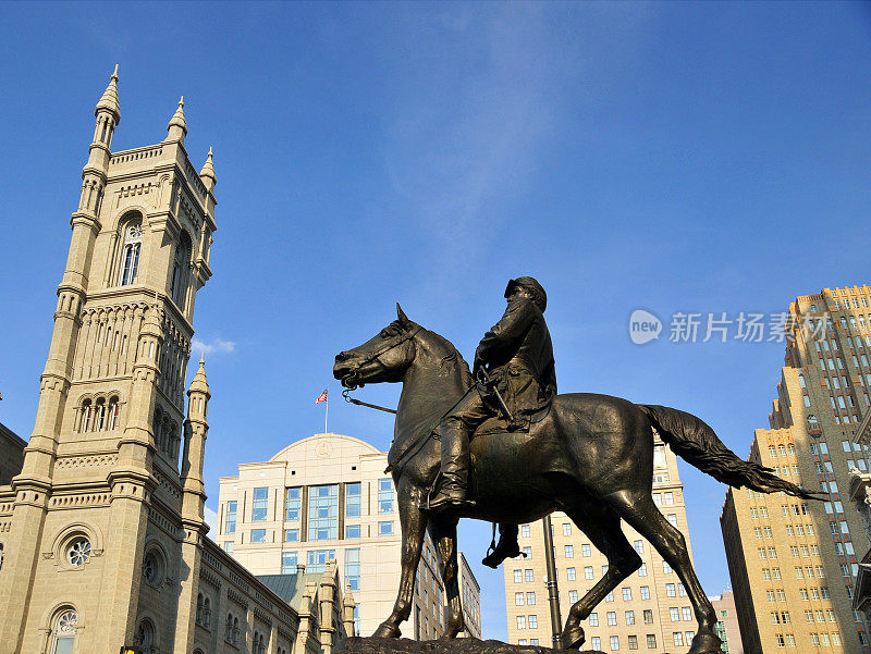 美国宾夕法尼亚州费城:共济会圣殿，乔治·麦克莱伦雕像