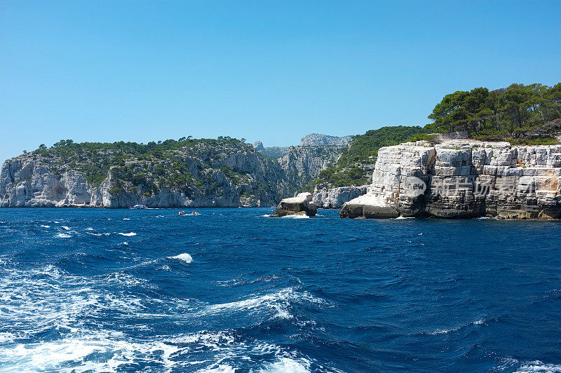 靠近卡西斯的地中海小溪(Calanques)