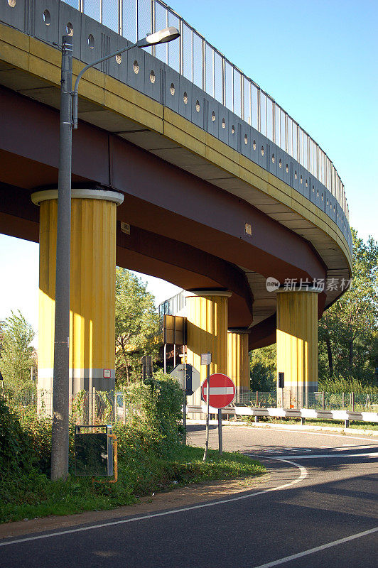 意大利莫扎的高速公路