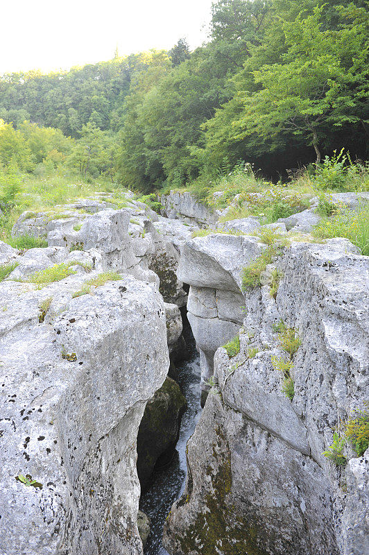 瓦尔serine河和峡谷(瓦尔serine河峡谷)