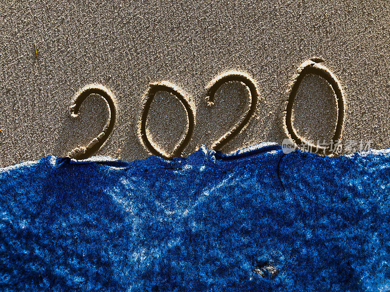 沙滩上的蓝浪与沙信息2020