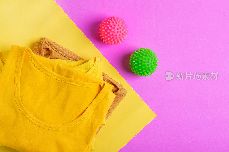 洗衣机和折叠衬衫用的洗衣球