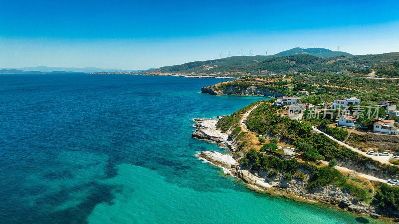 鸟瞰土耳其伊兹密尔的爱琴海海岸