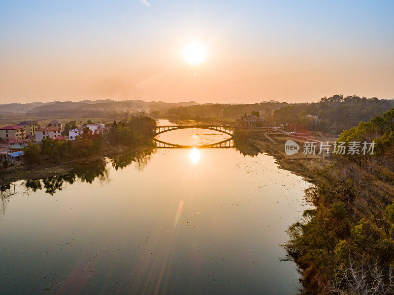 中国湖南农村河流的航空摄影