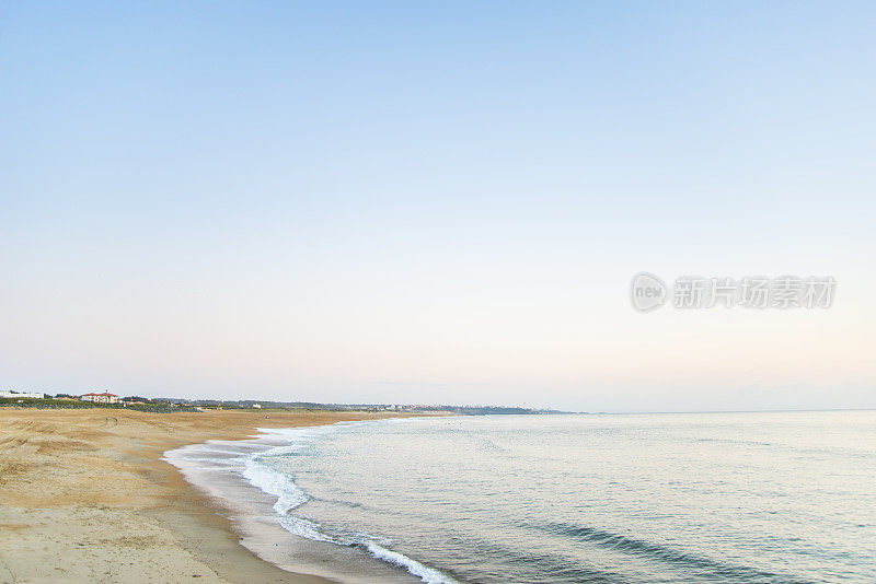 海滩日落时