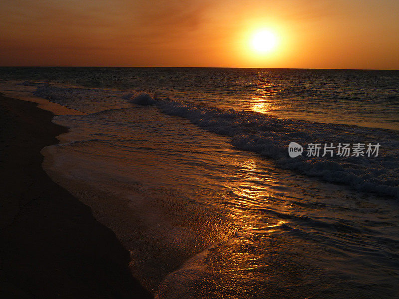 加勒比海滩上的日落