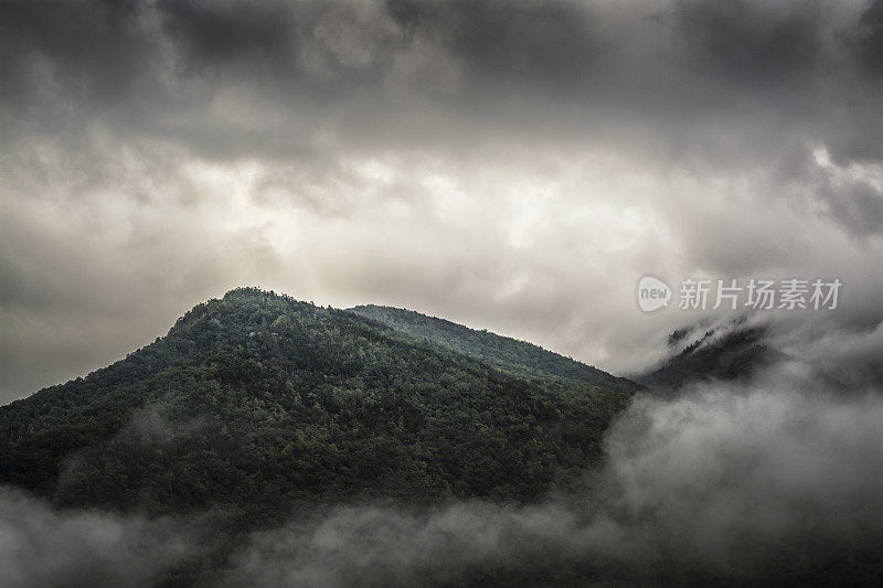 乌云盖山