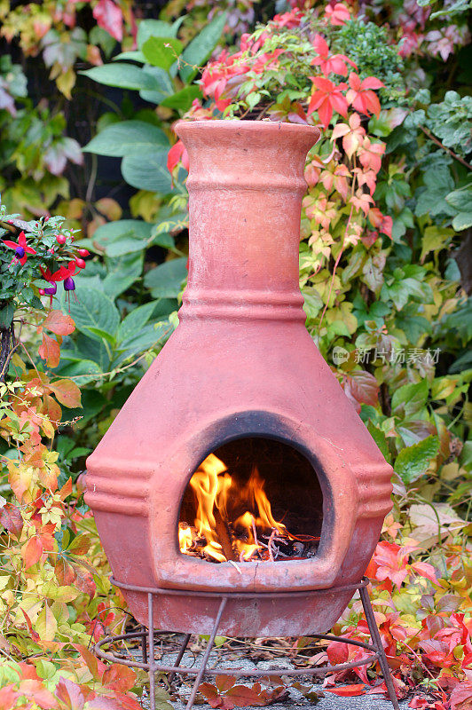 花园里的壁炉